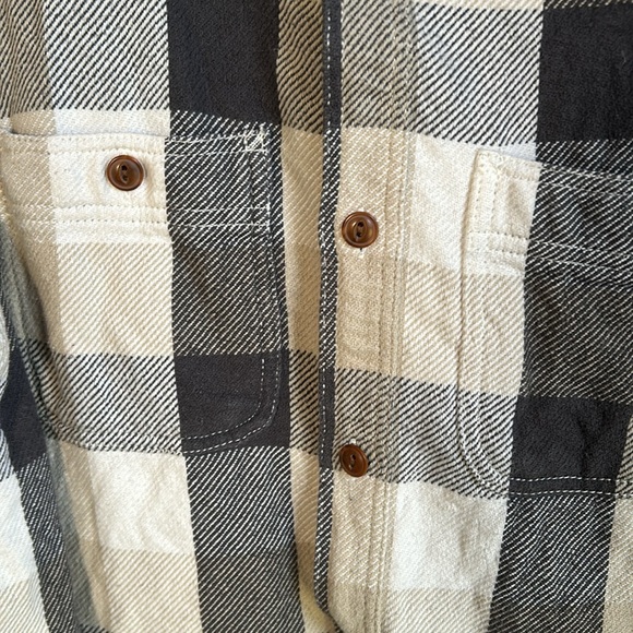 Old navy flannel - Picture 4 of 4